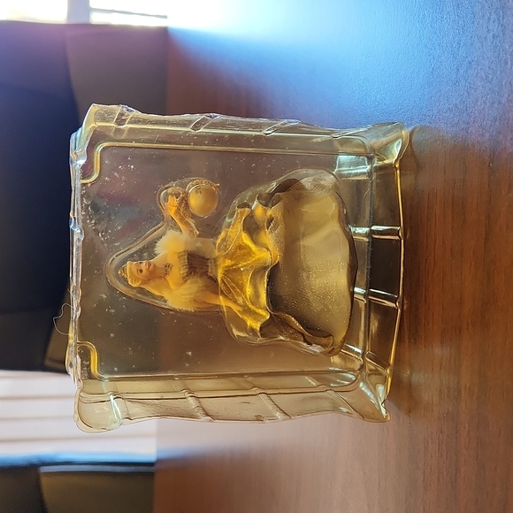 Hallmark Celebration Barbie ornament Special 2000 Edition in box. - Picture 3 of 6